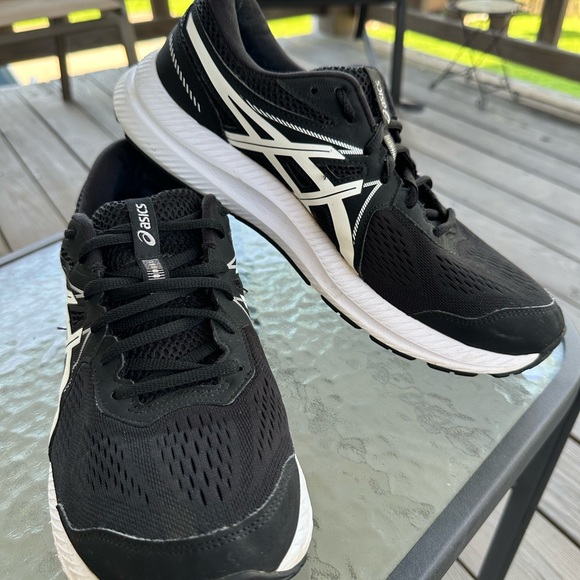 Asics Gel Contend‎ 7 With Amplifoam Men's Size 12 Running Shoes Black & White - Picture 1 of 11